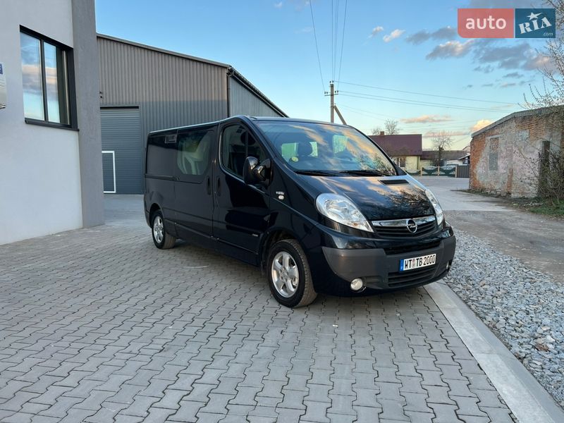 Грузопассажирский фургон Opel Vivaro 2013 в Луцке фото 6 Грузопассажирский фургон Opel Vivaro 2013 в Луцке