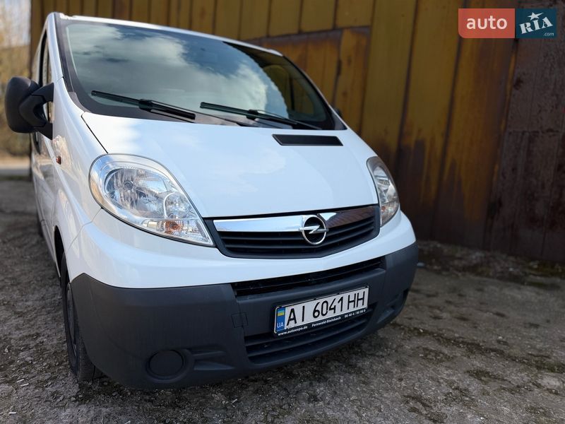 Грузовой фургон Opel Vivaro 2013 в Киеве