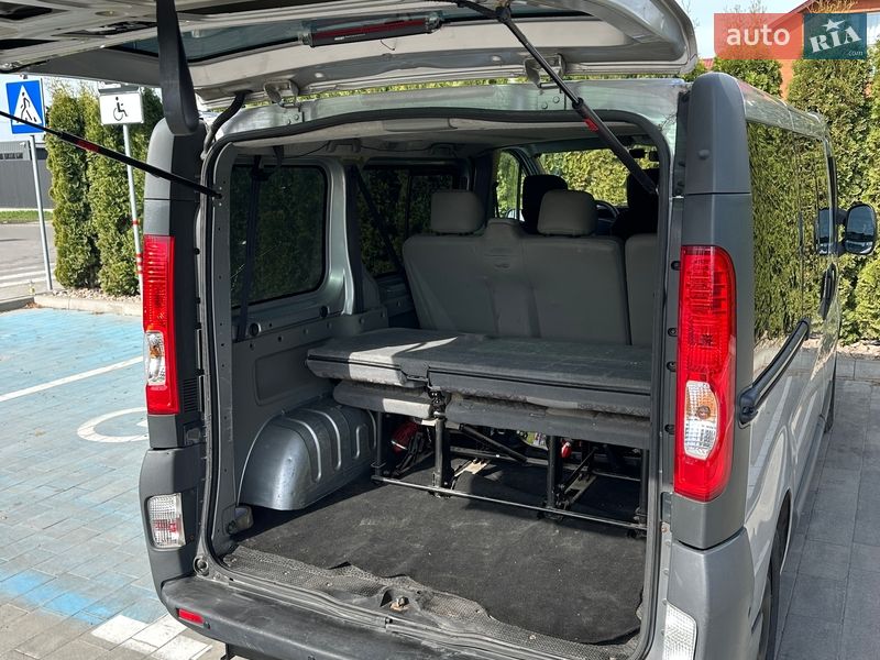 Минивэн Opel Vivaro 2002 в Луцке