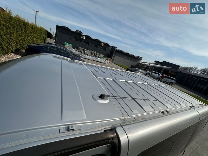 Минивэн Opel Vivaro 2002 в Луцке