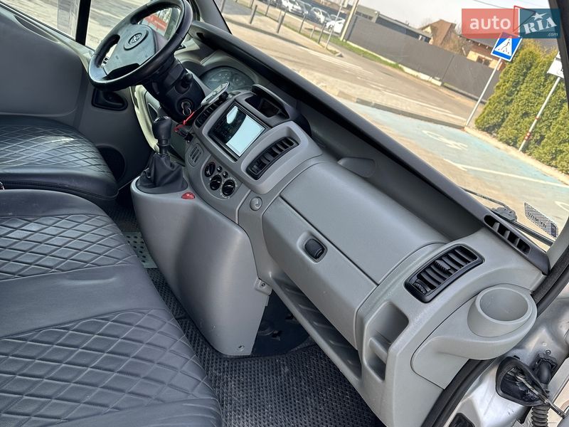 Минивэн Opel Vivaro 2002 в Луцке