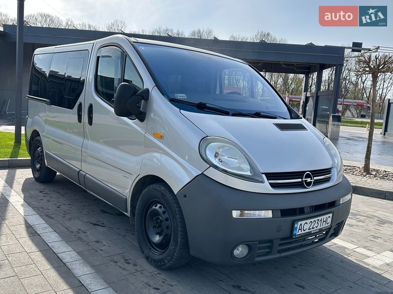 Минивэн Opel Vivaro 2002 в Луцке