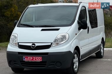 Минивэн Opel Vivaro 2014 в Ровно