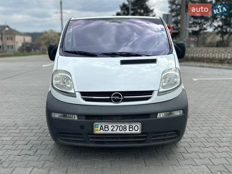 Минивэн Opel Vivaro 2006 в Ямполе
