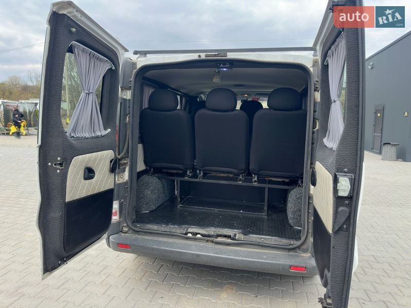 Минивэн Opel Vivaro 2006 в Ямполе