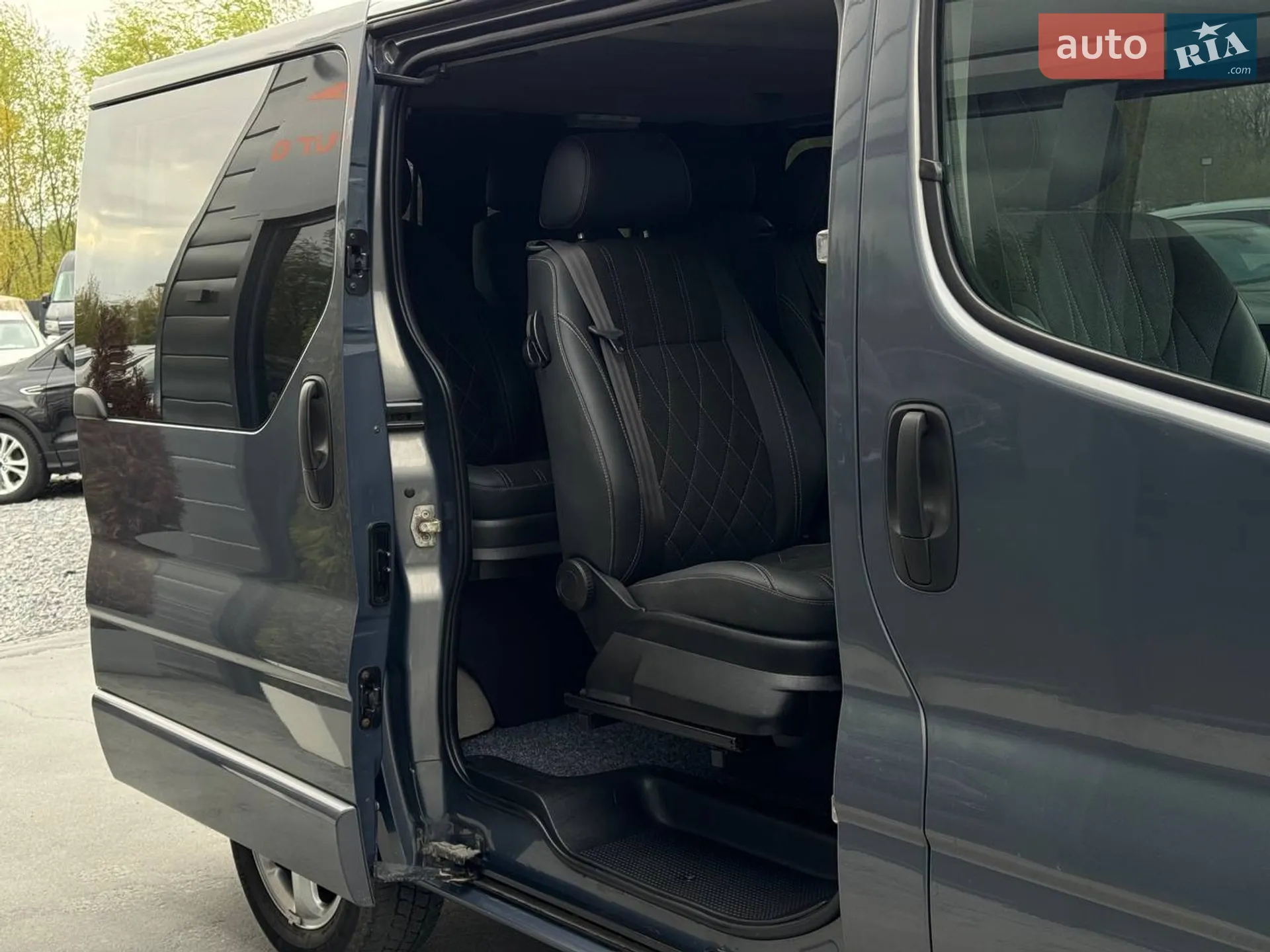 2010 Opel Vivaro - мініатюра 45