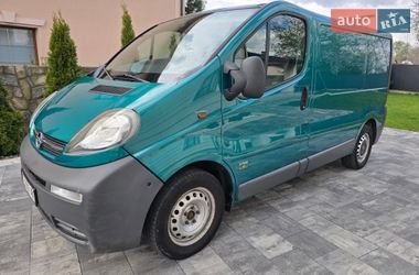 Грузовой фургон Opel Vivaro 2003 в Ивано-Франковске