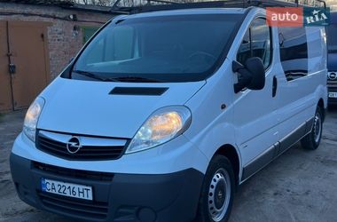 Грузопассажирский фургон Opel Vivaro 2013 в Миргороде