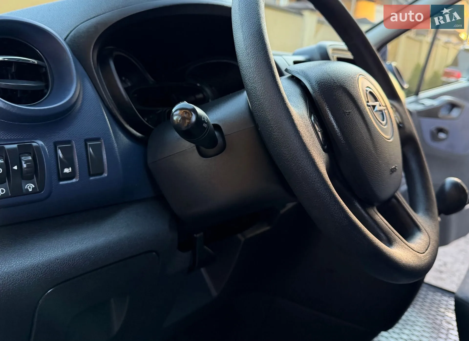 2016 Opel Vivaro - мініатюра 37