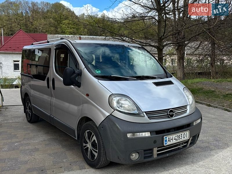 Opel Vivaro 2004