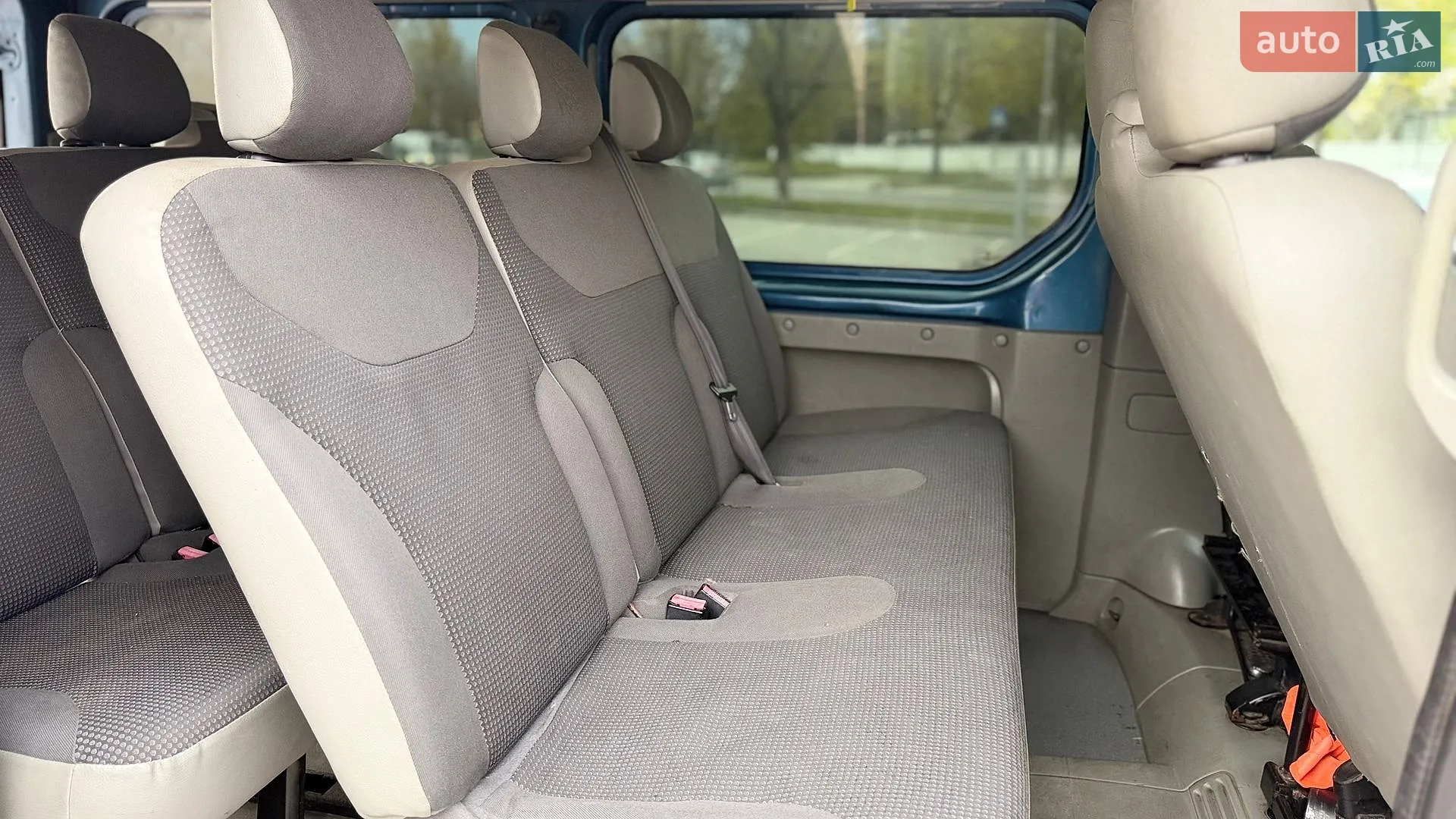 2010 Opel Vivaro - мініатюра 27