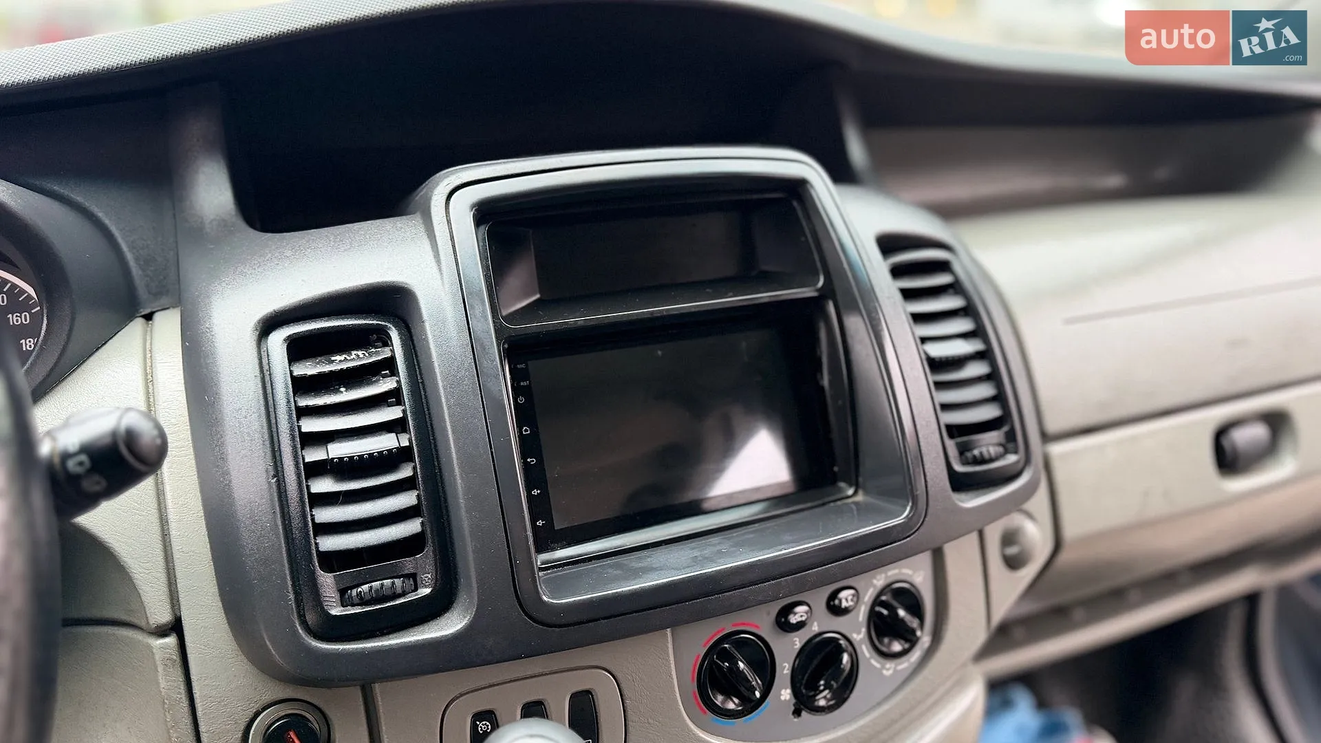 2010 Opel Vivaro - мініатюра 34