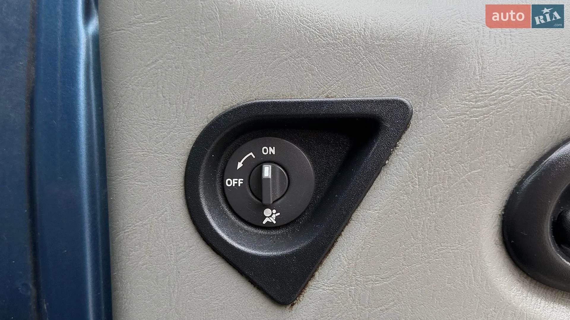 2010 Opel Vivaro - мініатюра 45