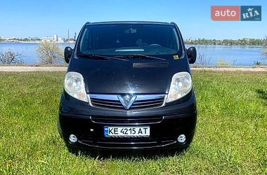 Грузопассажирский фургон Opel Vivaro 2007 в Днепре