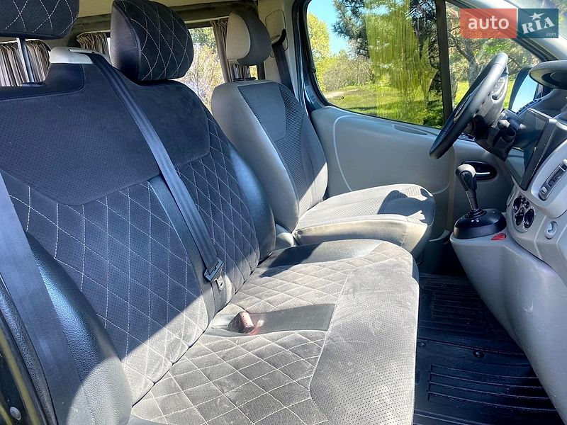 Грузопассажирский фургон Opel Vivaro 2007 в Днепре