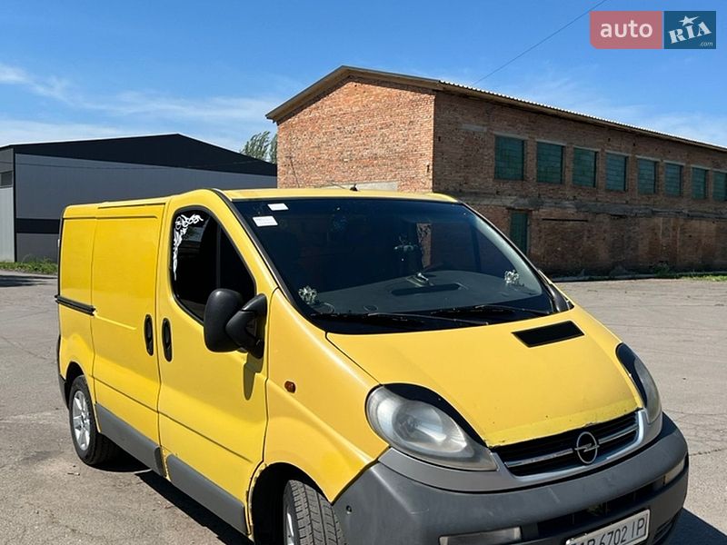 Грузовой фургон Opel Vivaro 2006 в Литине
