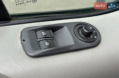 Минивэн Opel Vivaro 2002 в Луцке