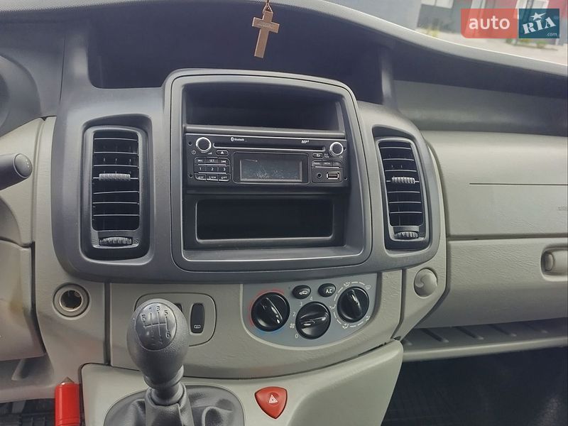 Грузовой фургон Opel Vivaro 2013 в Василькове