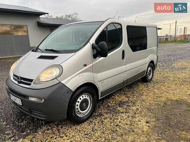 Opel Vivaro 2003