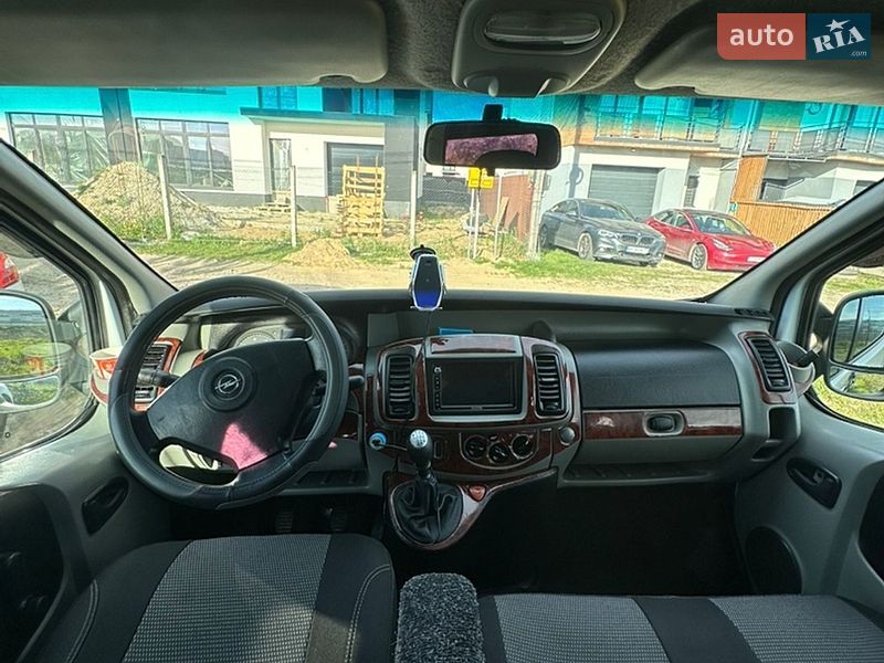 Минивэн Opel Vivaro 2005 в Львове