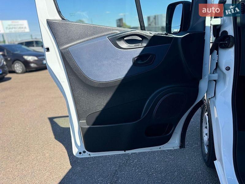 Минивэн Opel Vivaro 2018 в Киеве фото 39 Минивэн Opel Vivaro 2018 в Киеве