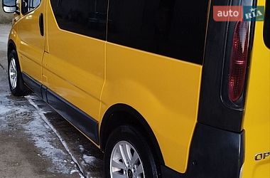 Минивэн Opel Vivaro 2004 в Ивано-Франковске
