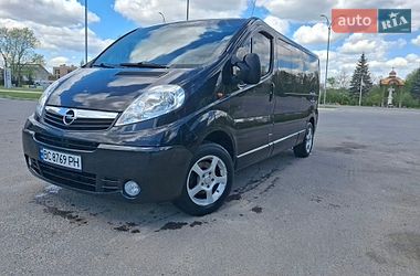 Минивэн Opel Vivaro 2012 в Львове