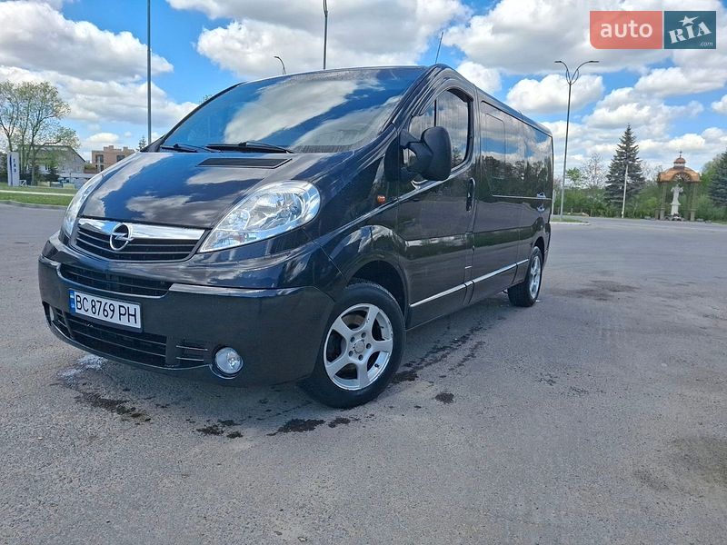 Opel Vivaro 2012