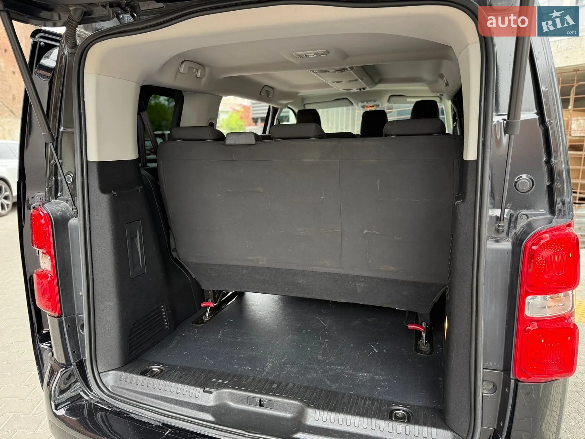 2021 Opel Vivaro - мініатюра 37