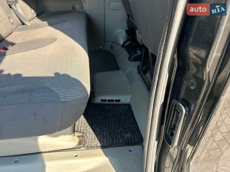 Мінівен Opel Vivaro 2011 в Луцьку