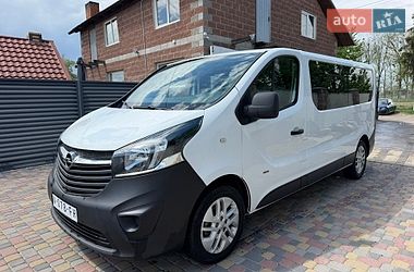 Минивэн Opel Vivaro 2017 в Дубно