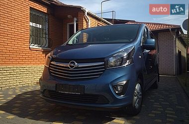 Минивэн Opel Vivaro 2017 в Черкассах