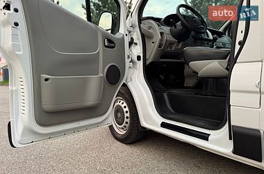 Минивэн Opel Vivaro 2014 в Черновцах