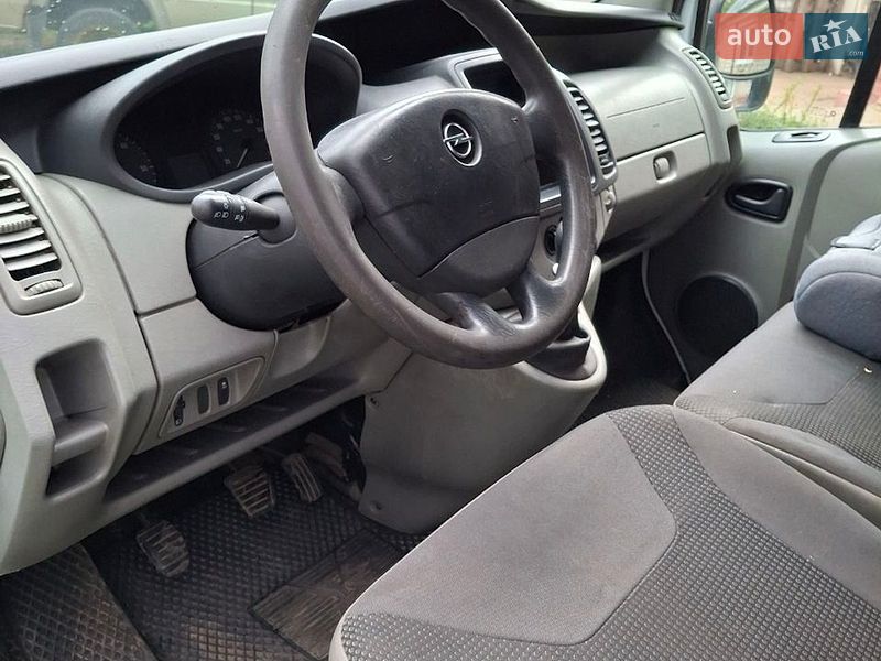 Грузовой фургон Opel Vivaro 2011 в Шаргороде