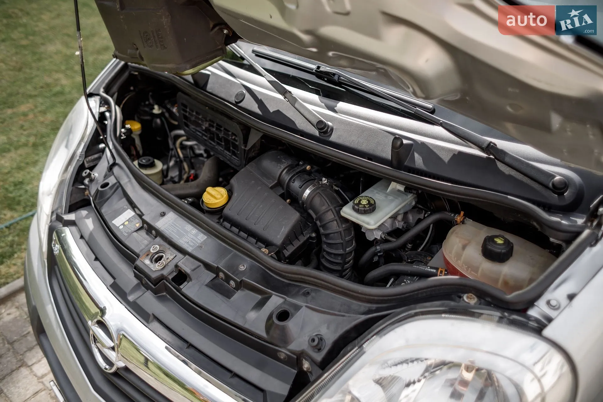 2010 Opel Vivaro - мініатюра 36