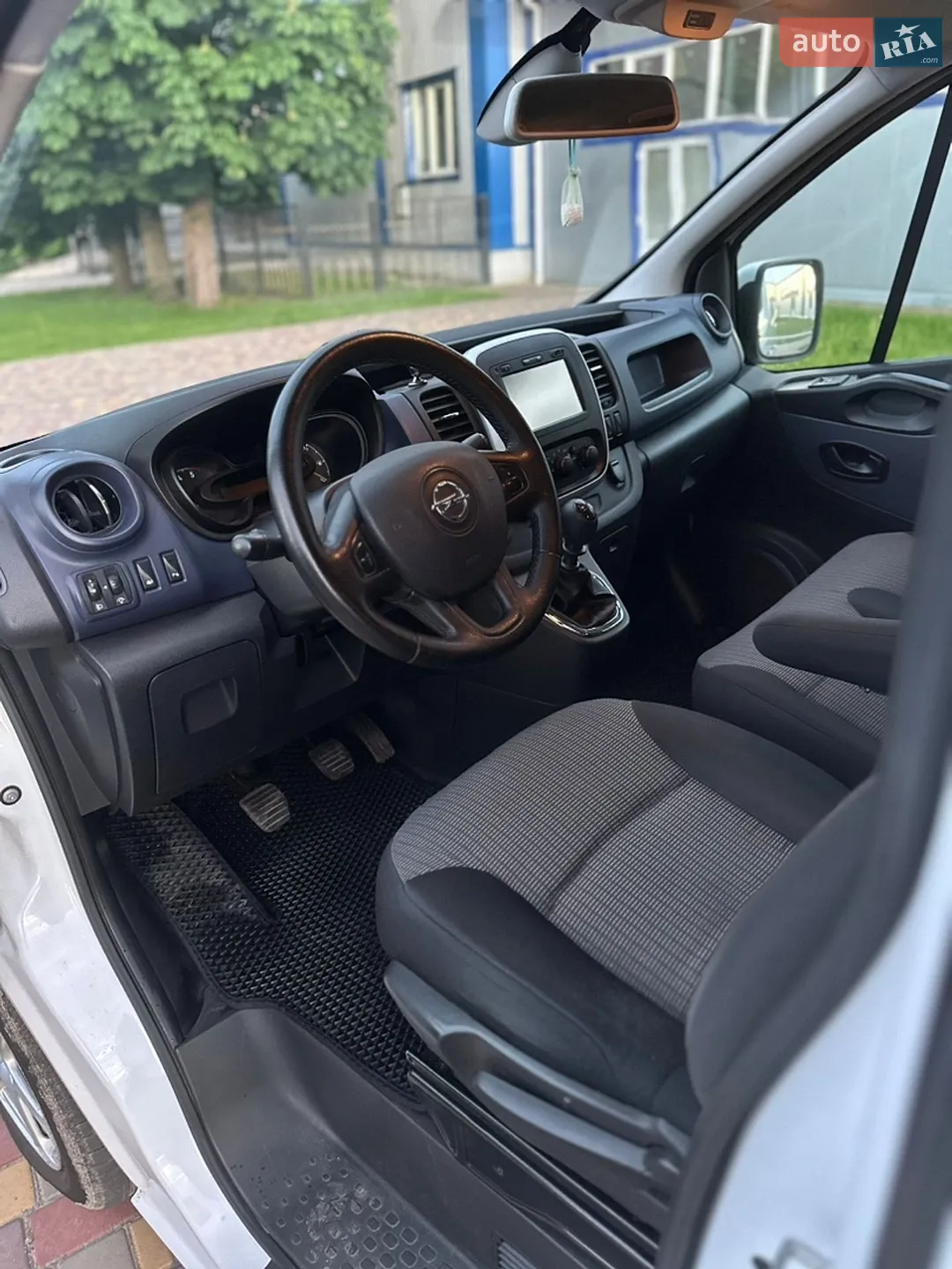 2015 Opel Vivaro - мініатюра 23