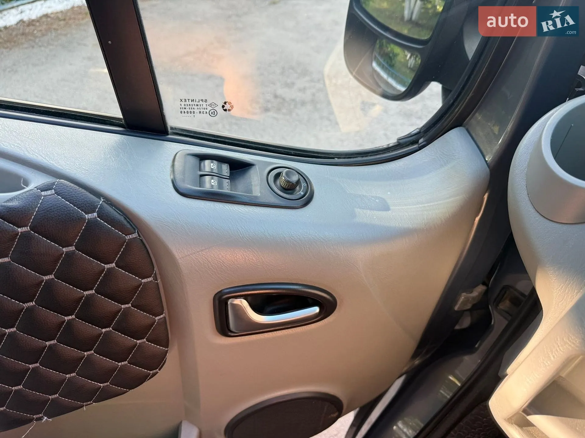 2011 Opel Vivaro - мініатюра 33
