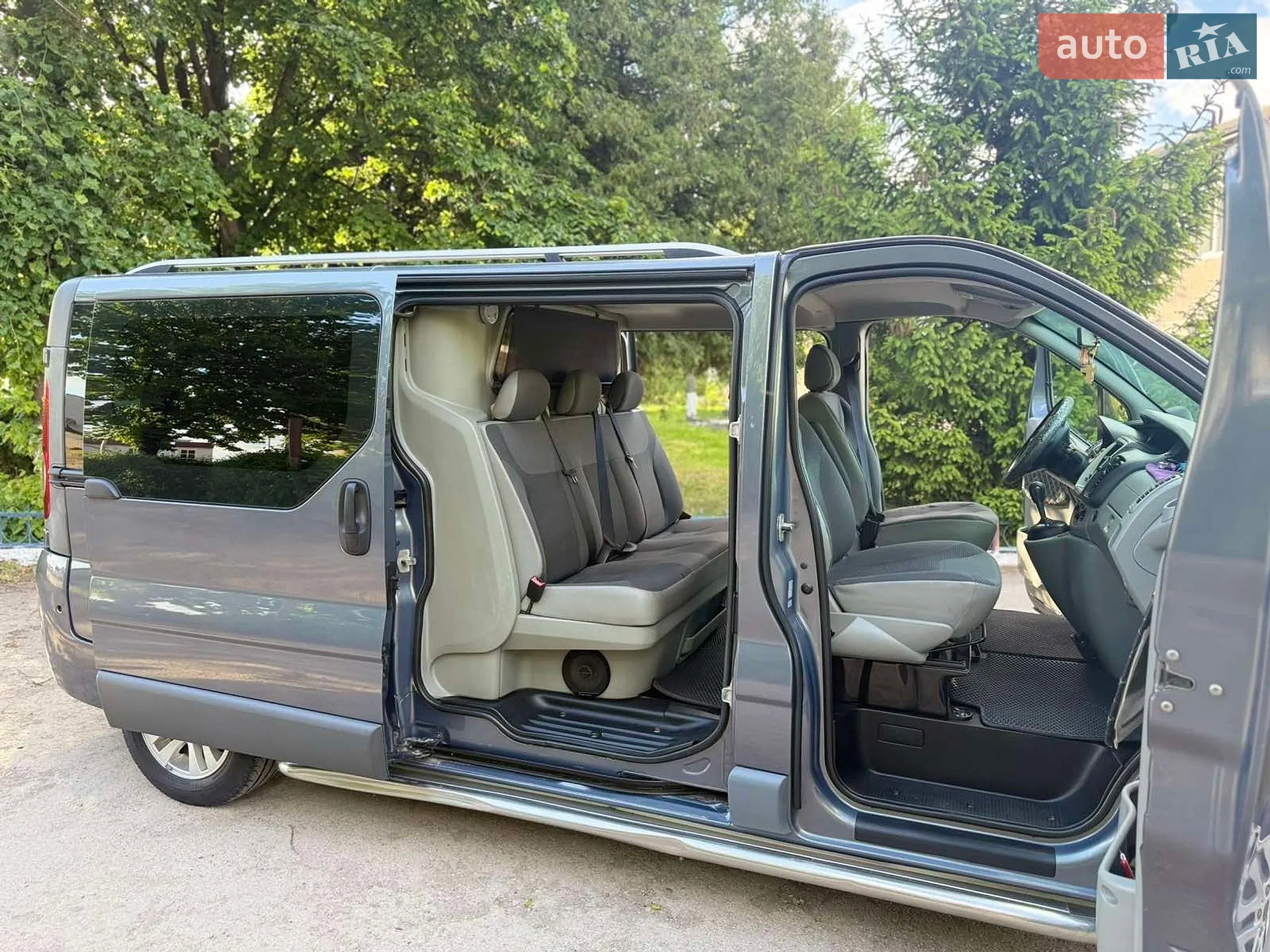 2011 Opel Vivaro - мініатюра 36