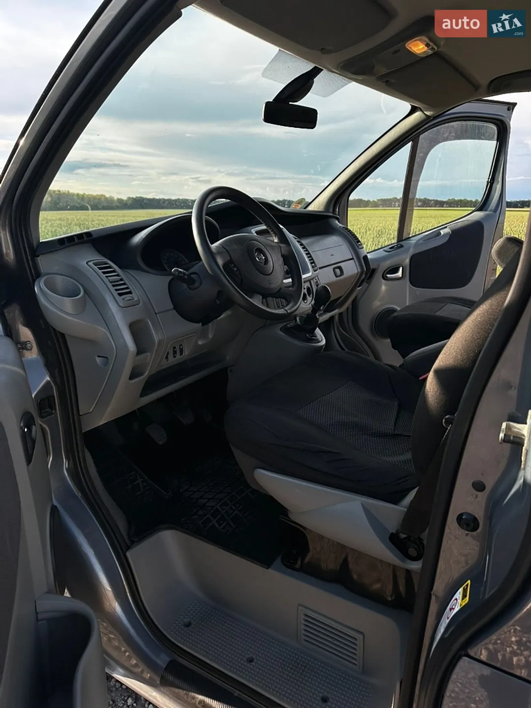 2010 Opel Vivaro - мініатюра 14