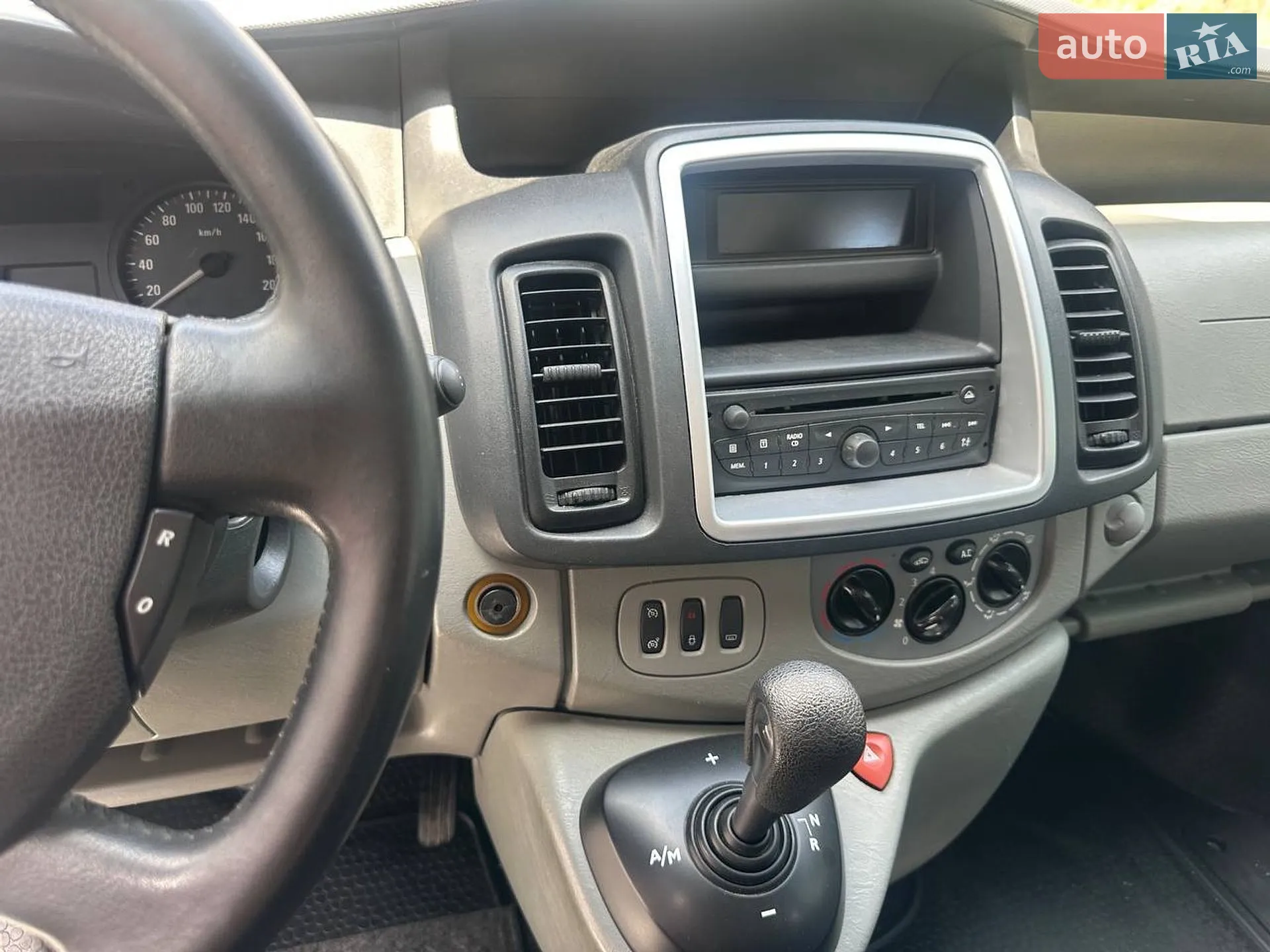 2011 Opel Vivaro - мініатюра 10