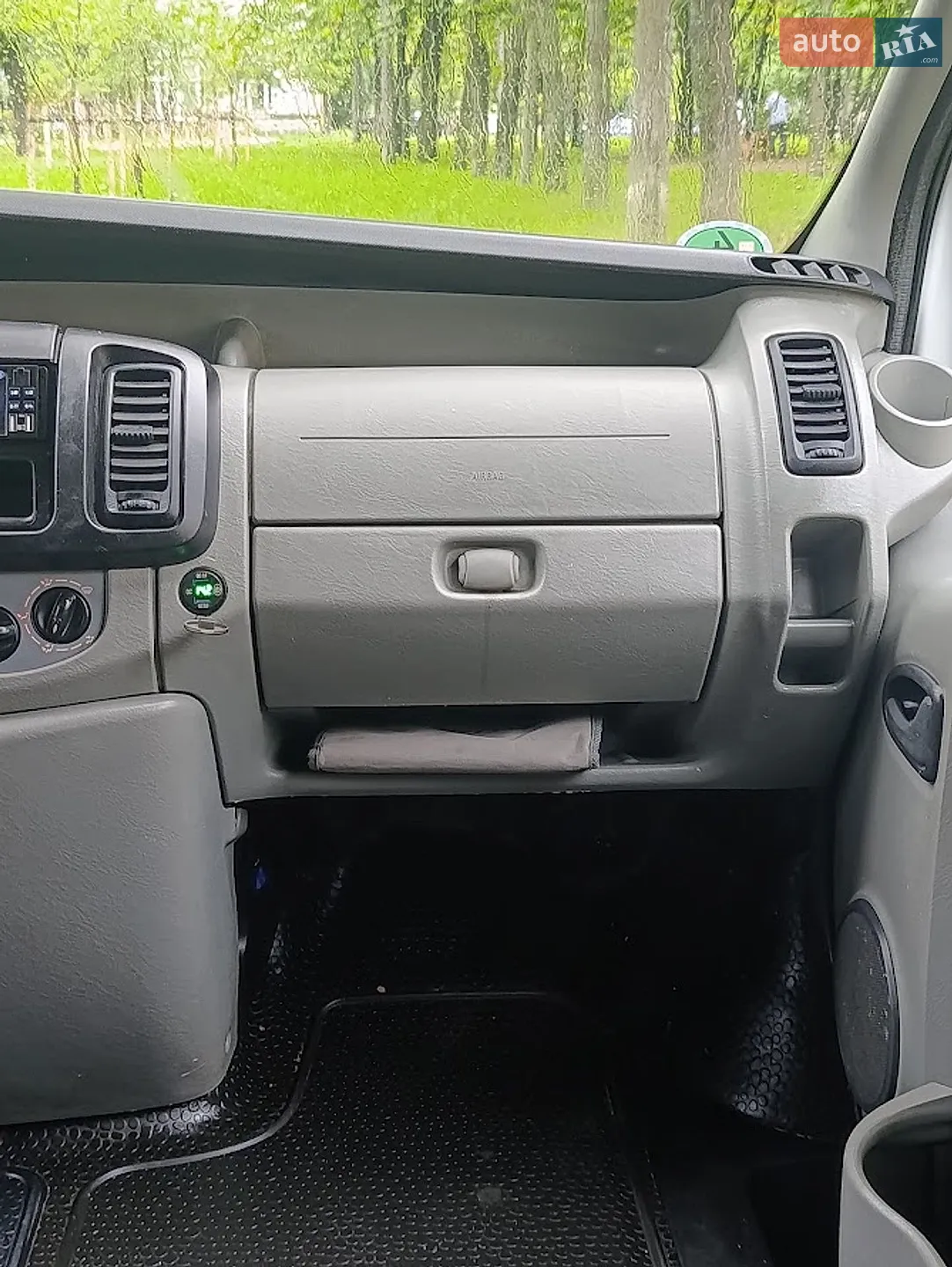 2010 Opel Vivaro - мініатюра 19