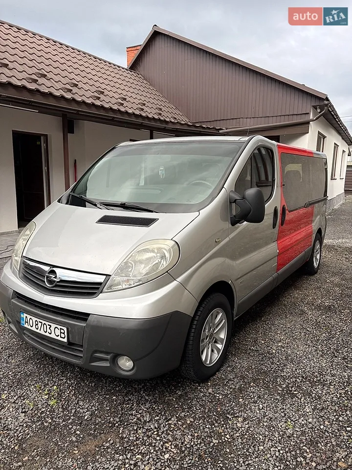 2010 Opel Vivaro - мініатюра 13