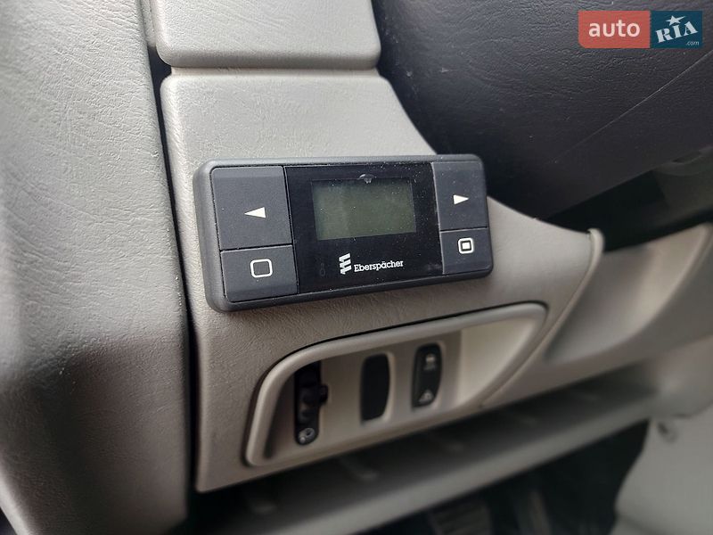 Грузовой фургон Opel Vivaro 2013 в Ровно
