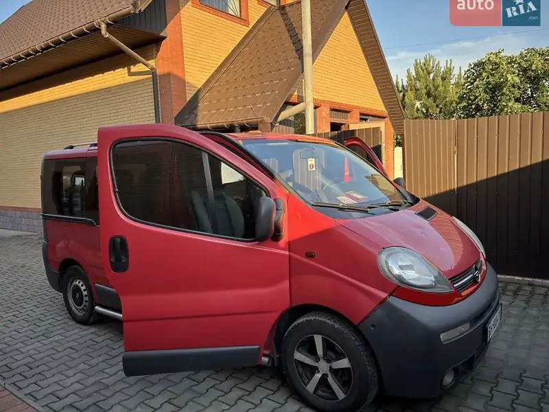 Opel Vivaro 2005