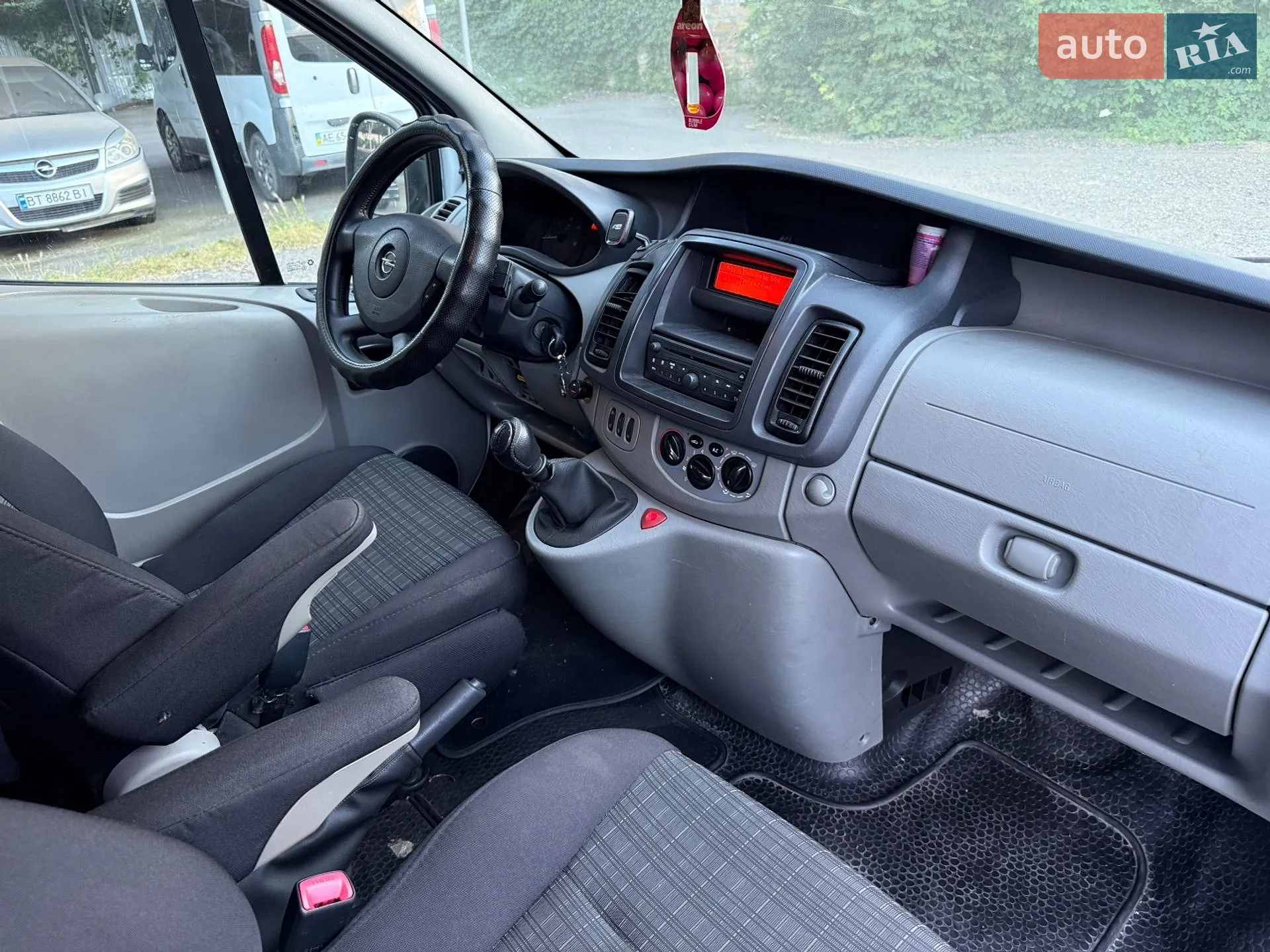 2011 Opel Vivaro - мініатюра 12