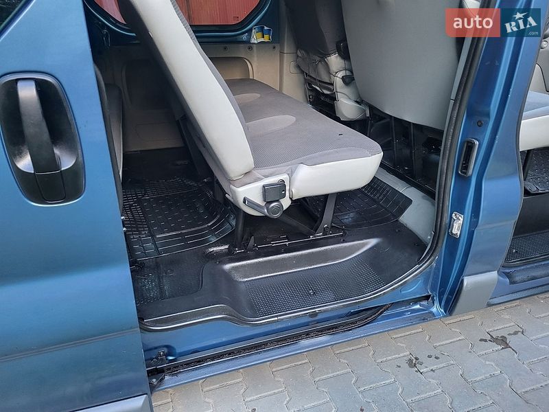Минивэн Opel Vivaro 2011 в Хмельницком