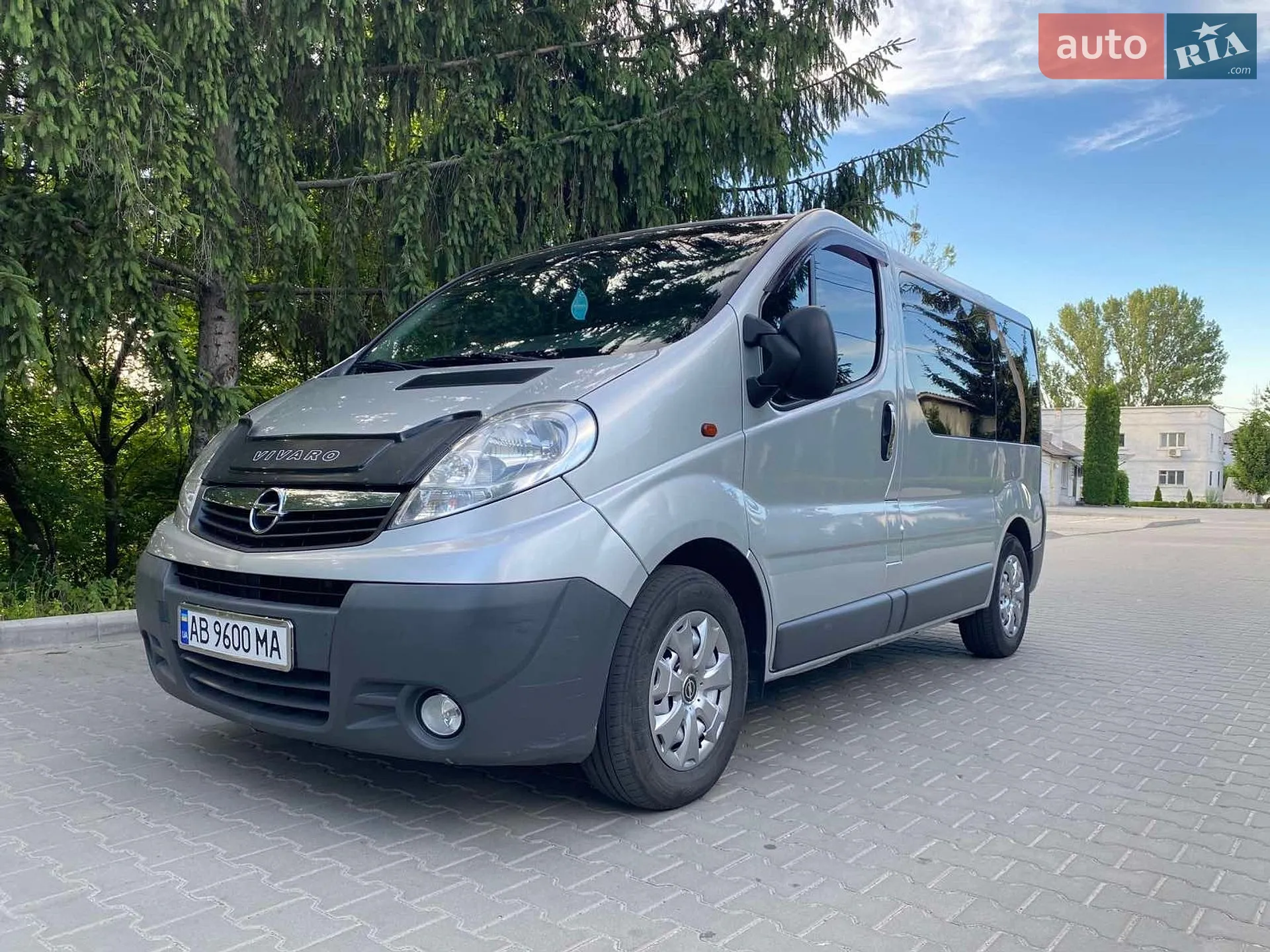 2010 Opel Vivaro - мініатюра 10