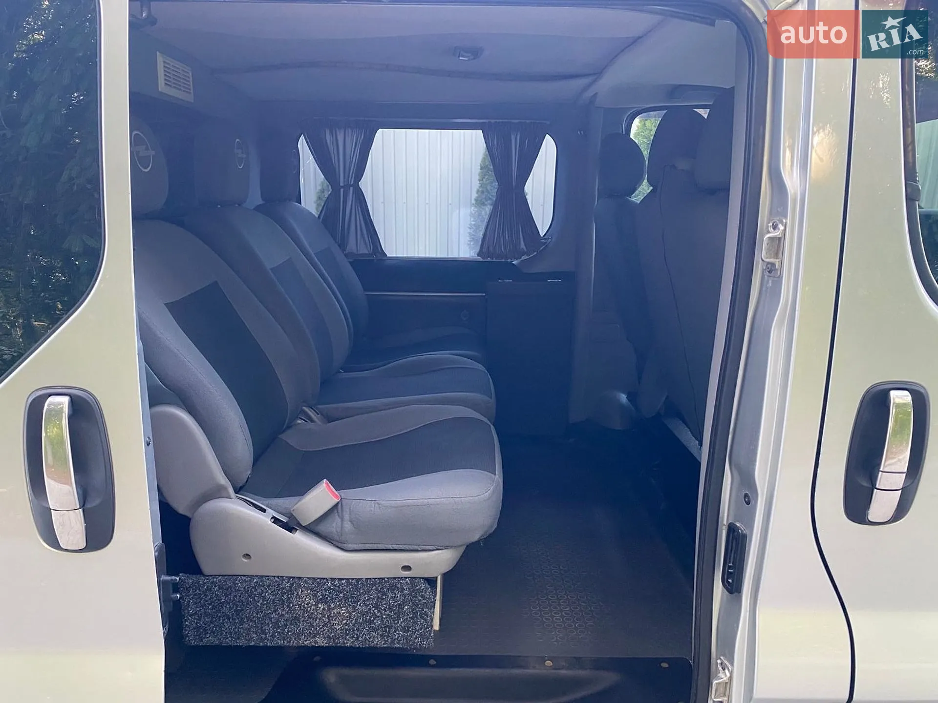 2010 Opel Vivaro - мініатюра 34