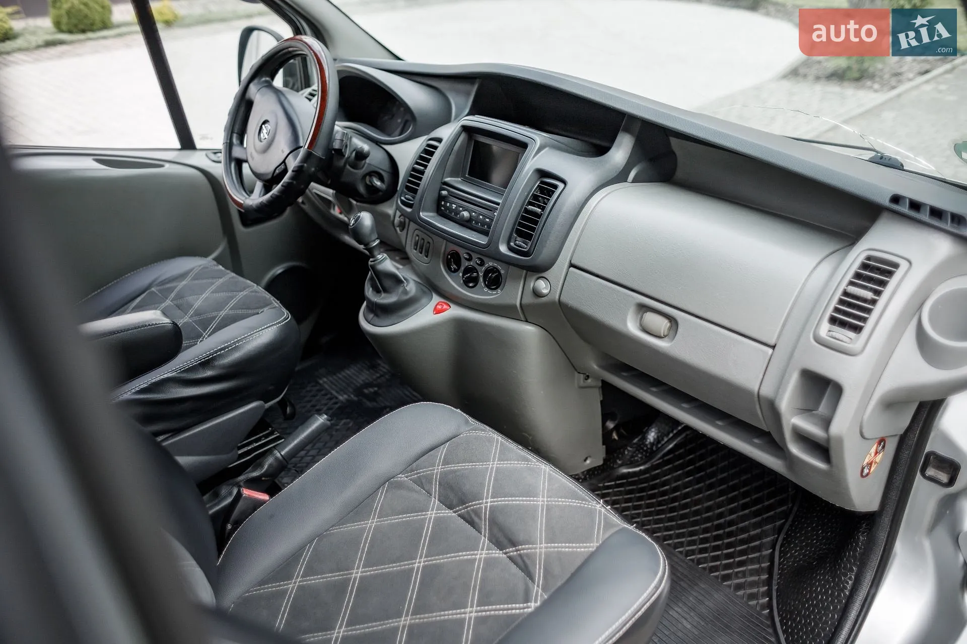 2010 Opel Vivaro - мініатюра 21