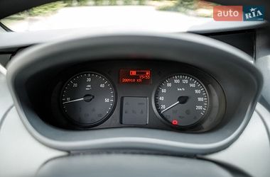 Минивэн Opel Vivaro 2010 в Баре